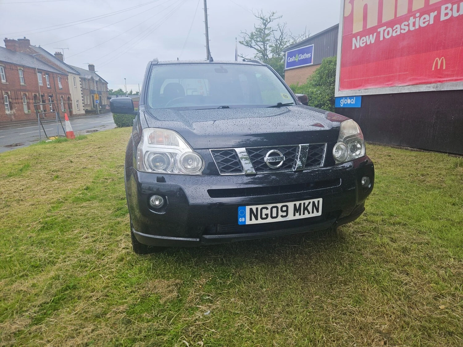 
								Nissan X-Trail 2.0 dCi 173 Tekna 5dr ESTATE Diesel Manual full									
