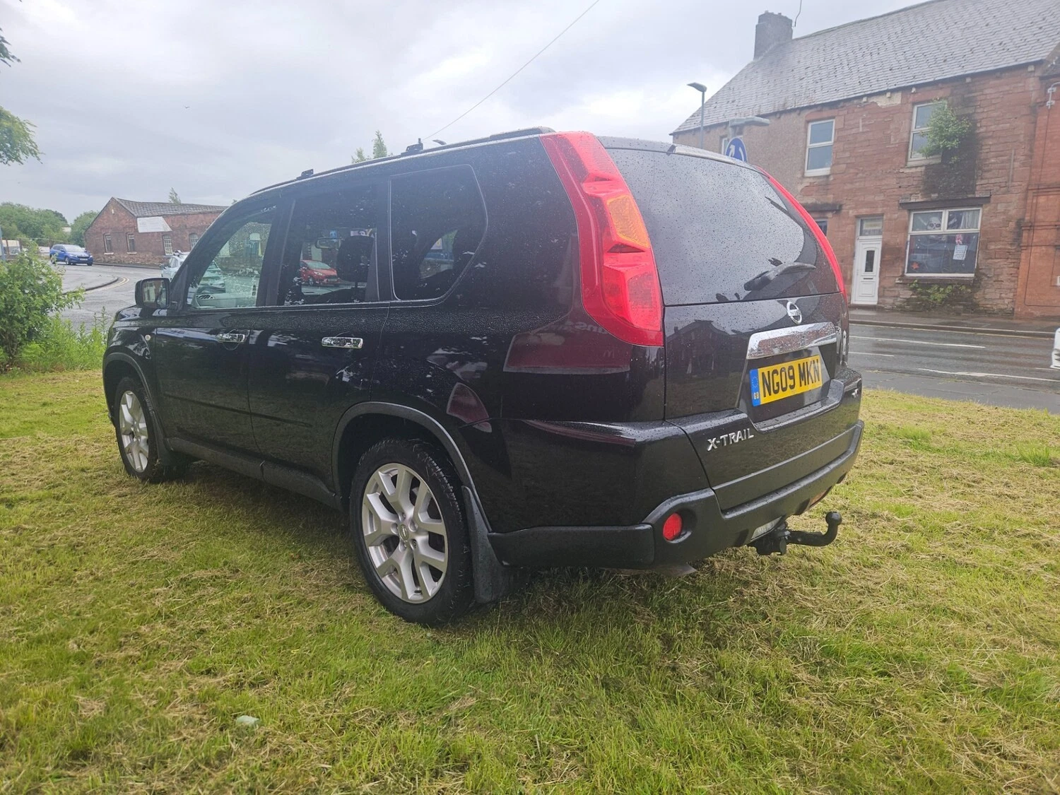 
								Nissan X-Trail 2.0 dCi 173 Tekna 5dr ESTATE Diesel Manual full									