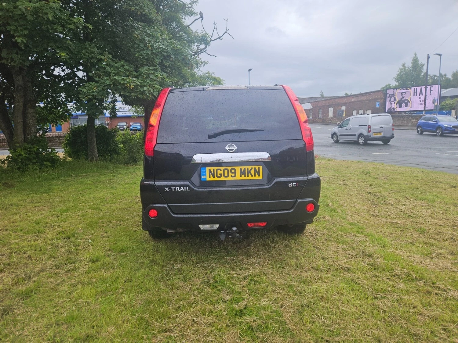 
								Nissan X-Trail 2.0 dCi 173 Tekna 5dr ESTATE Diesel Manual full									